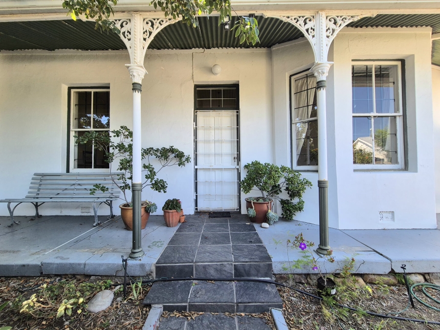 3 Bedroom Property for Sale in Wynberg Upper Western Cape